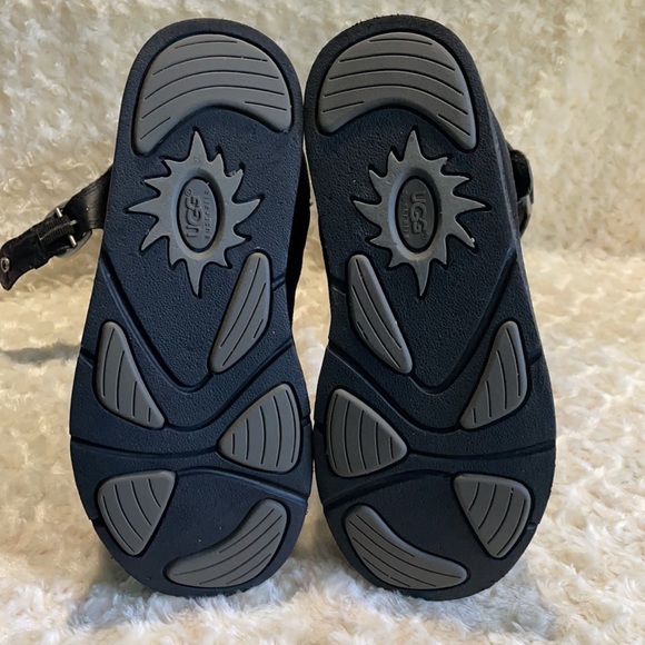 UGG boots - Picture 8 of 13